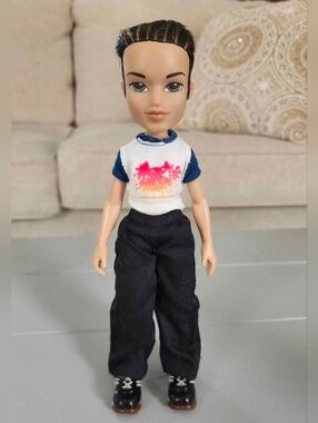MGA Bratz Boyz Eitan Highlighted Hair Boy Boys Brats Brat Doll Summer Cute